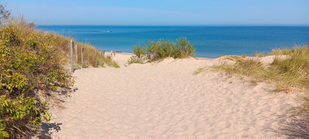 diana hike dune